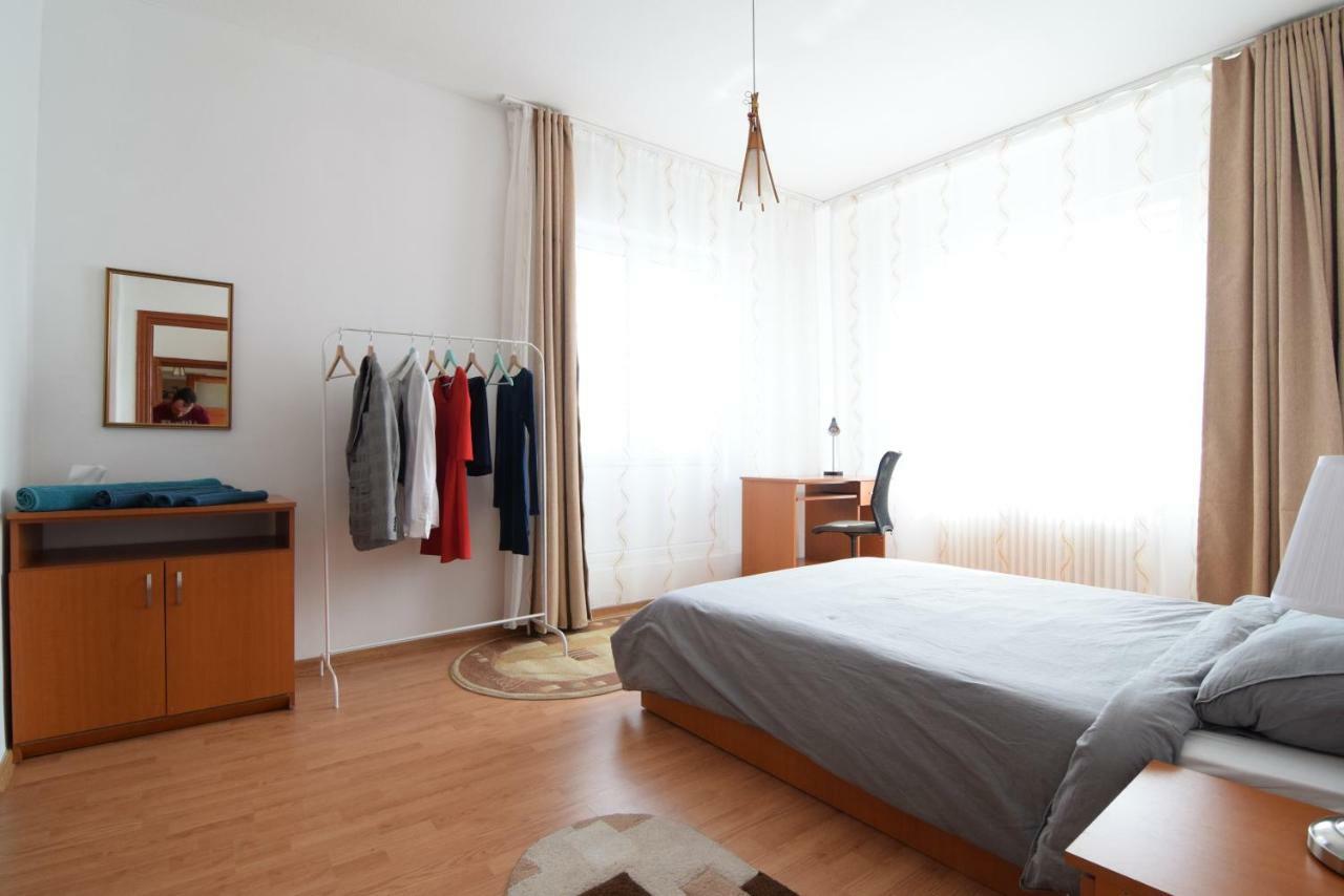 Resedinta Lui Calin Apartment Bucharest Exterior photo